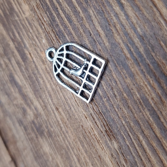 Bird in a cage charm pendant - Picture 2 of 2